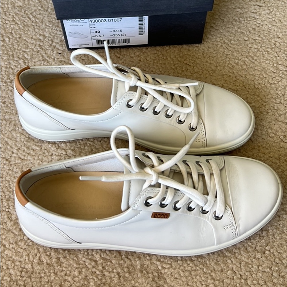 Women’s Ecco Soft 7 sneakers
